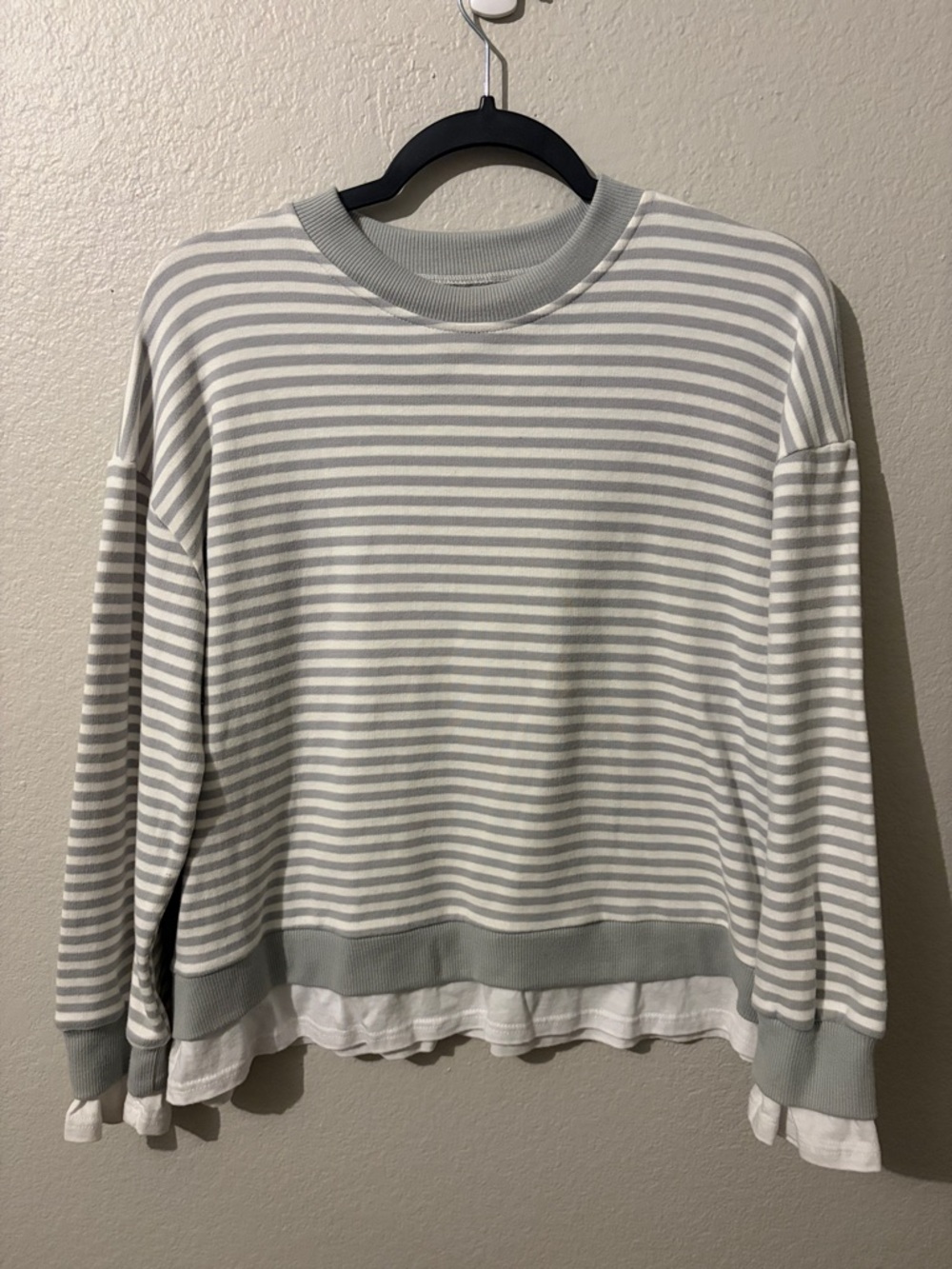 Cali Be Striped Layered Peekaboo Hem Crew Neck Sweater - Gray/White